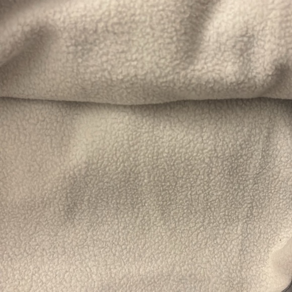 NWT Under Armour “Freedom” Sweatshirt - Picture 9 of 10